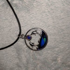 Mood changing necklace